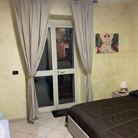 Airport Bedroom House Катанія Екстер'єр фото