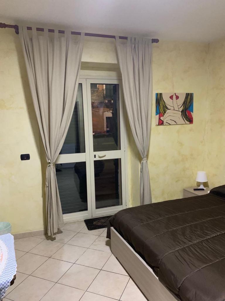 Airport Bedroom House Катанія Екстер'єр фото