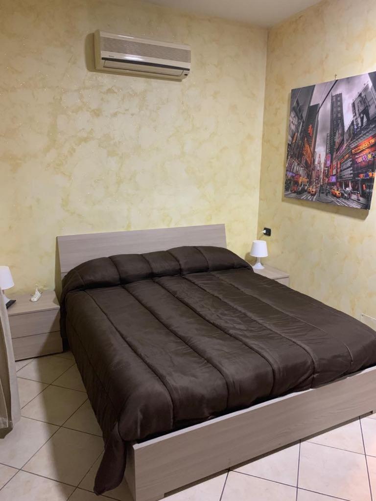 Airport Bedroom House Катанія Екстер'єр фото